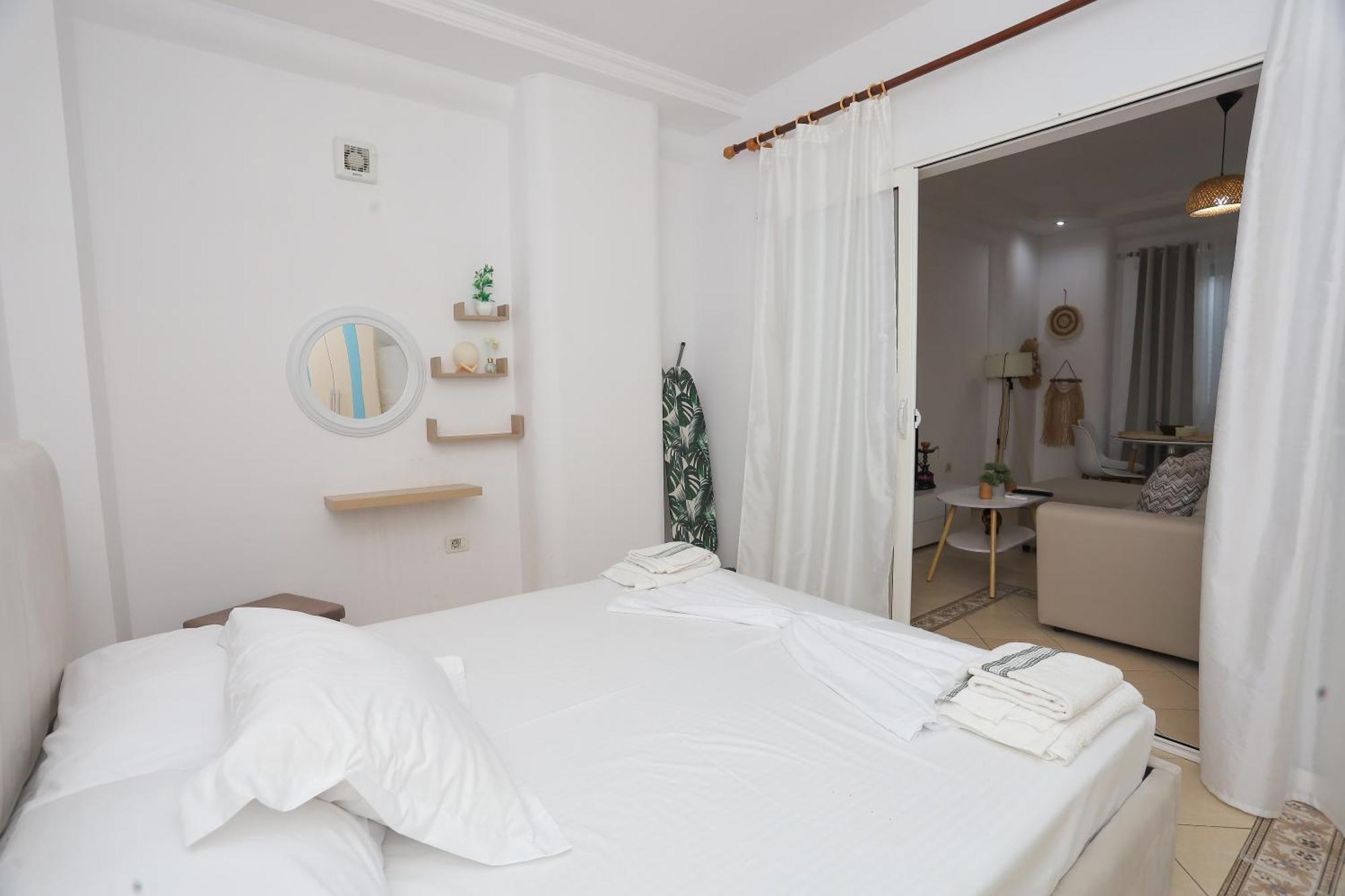 New Bazar Selvia Apartment Тирана Екстер'єр фото